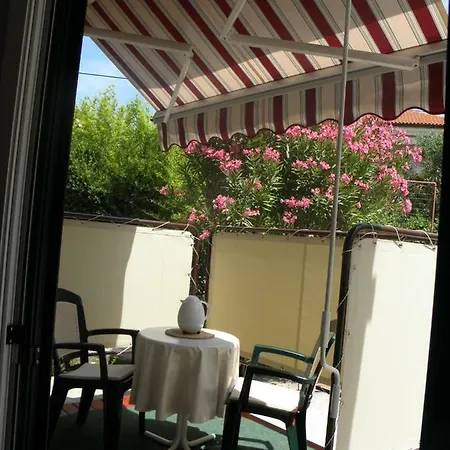 P&z Apartman Rab Town