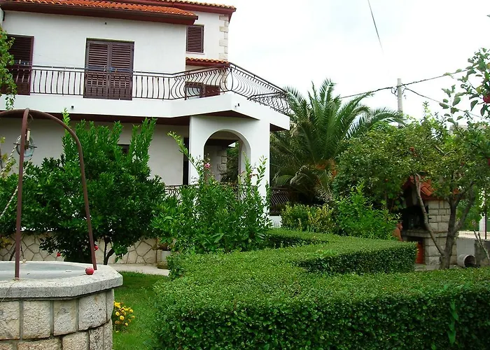 P&z Apartman Rab Town