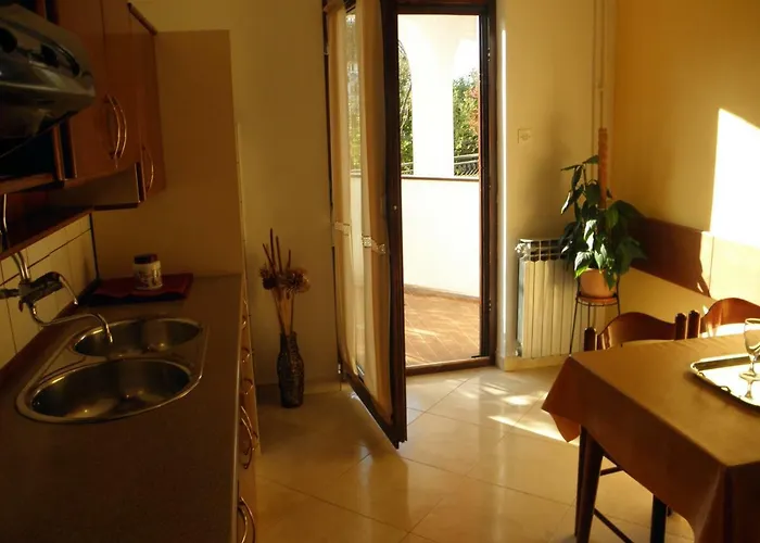 P&z Apartman Rab Town