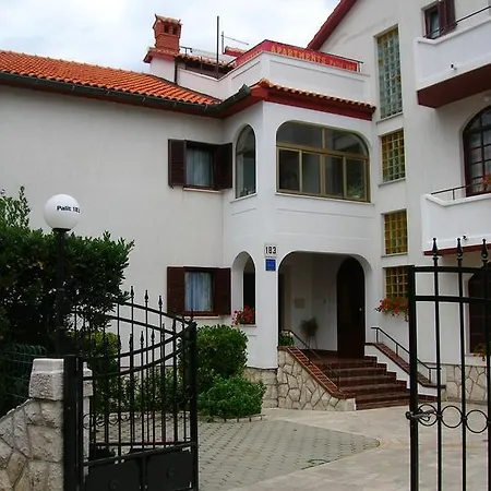 P&z Apartment